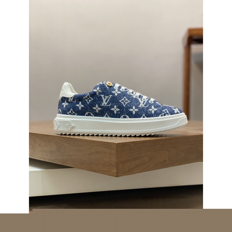 l**is V*t*n sneakers